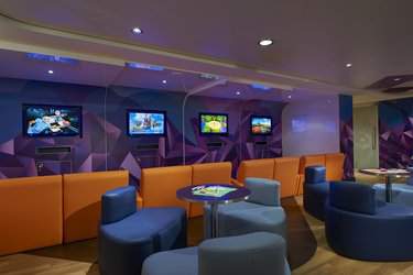 NCL Norwegian Escape Splash Academy 1.jpeg